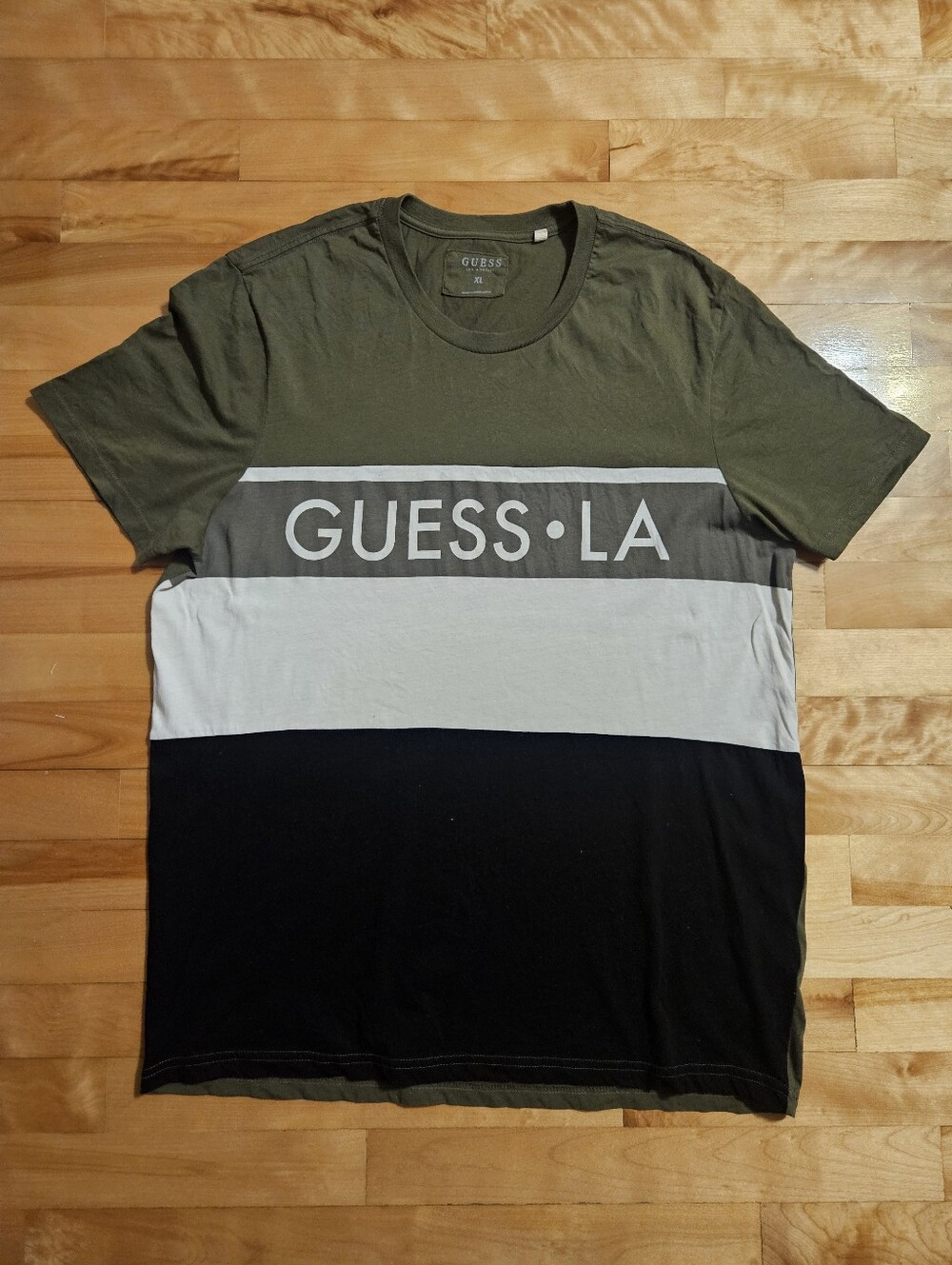 Guess L.A. Olive Green White Black Men's T-Shirt Size XL Colour Block